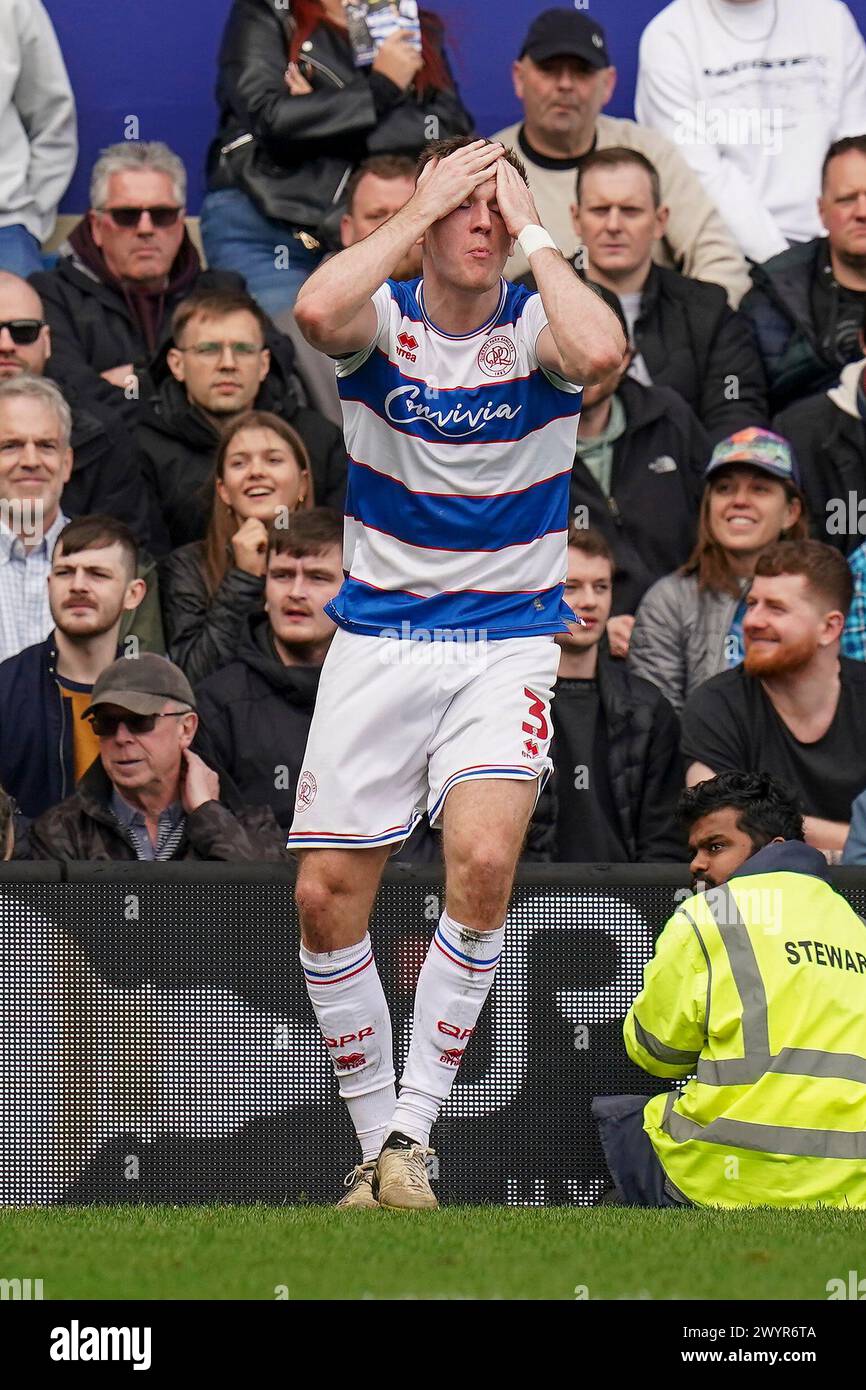 London, Großbritannien. April 2024. Jimmy Dunne (3), Verteidiger der Queens Park Rangers FC gegen Sheffield Wednesday FC im MATRADE Loftus Road Stadium, London, Großbritannien, am 6. April 2024 Credit: Every Second Media/Alamy Live News Stockfoto