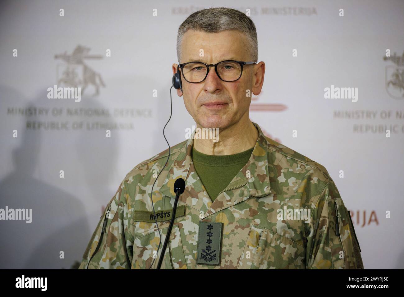 Der Verteidigungschef, General Valdemaras Rupsys, der litauischen Armee. Vilnius, 08.04.2024. Vilnius Litauen *** Generalverteidiger Valdemaras Rupsys, litauische Armee Vilnius, 08 04 2024 Vilnius Litauen Copyright: xThomasxImoxphotothek.dex Stockfoto