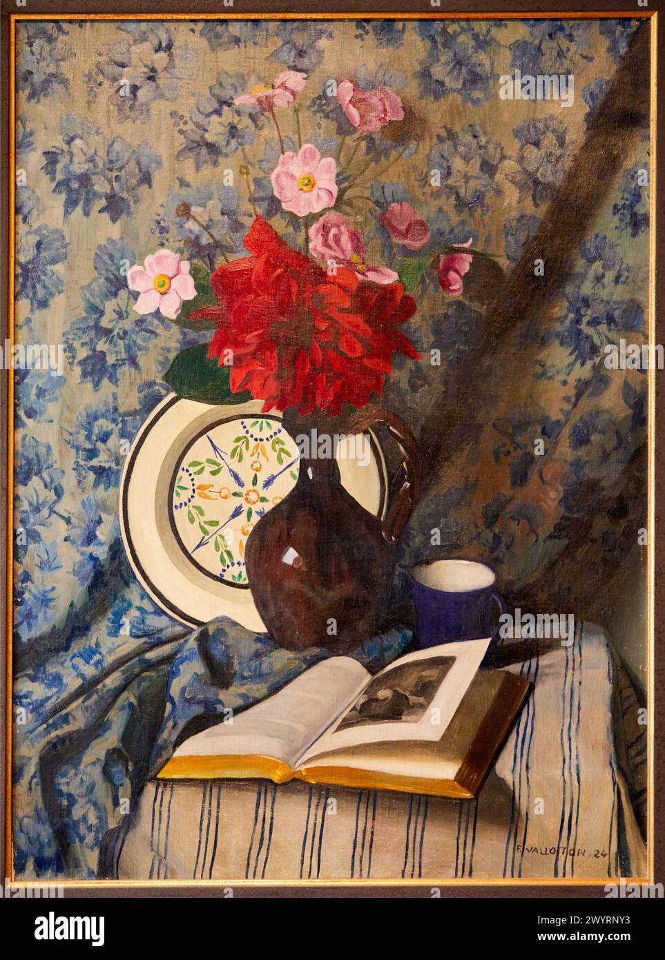 Dahlien rouges et Livre ouvert, 1924, Felix Edouard Vallotton, Musée d'Art Moderne, Troyes, Region Champagne-Ardenne, Aube, Frankreich, Europa Stockfoto