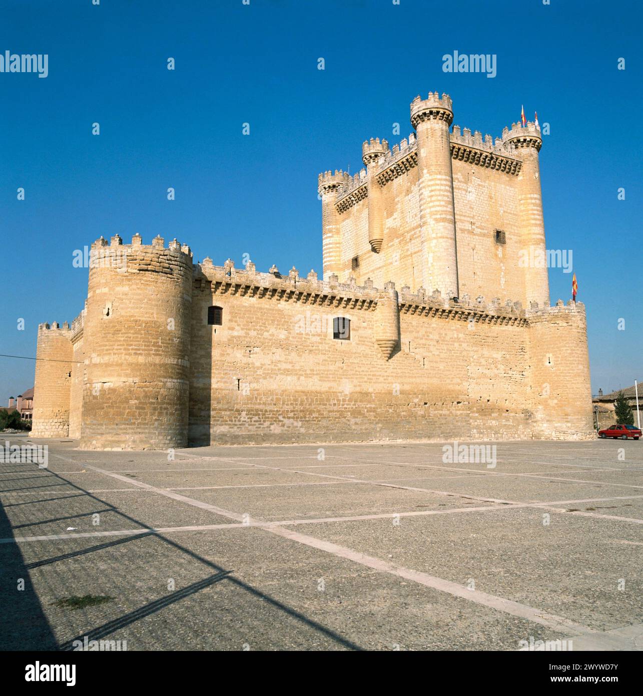 Burg von Fuensaldaña (erbaut 15. Jahrhundert). Provinz Valladolid, Spanien. Stockfoto