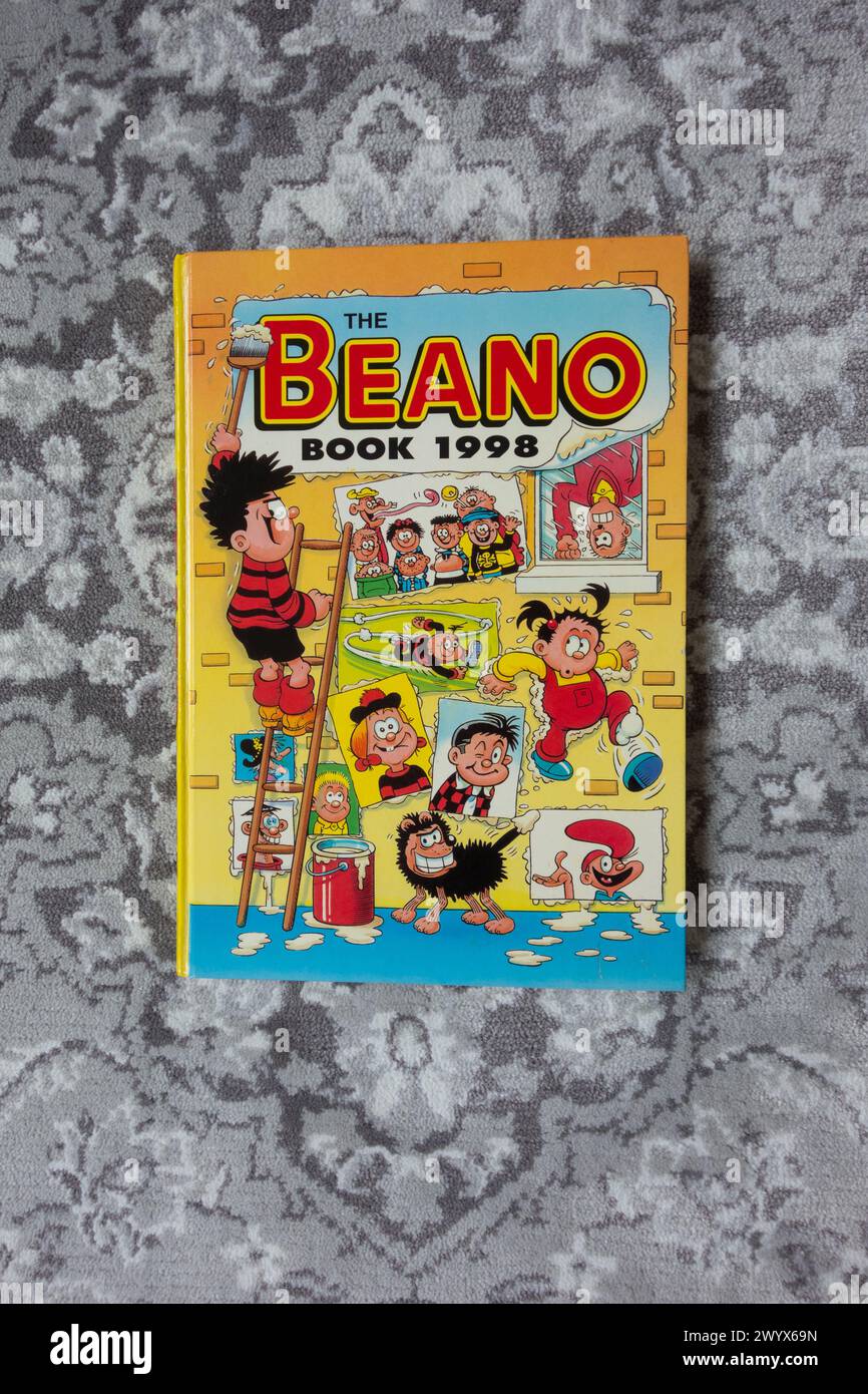 Nahaufnahme der Bash Street Kids auf dem Cover des Beano Book 1998 Stockfoto