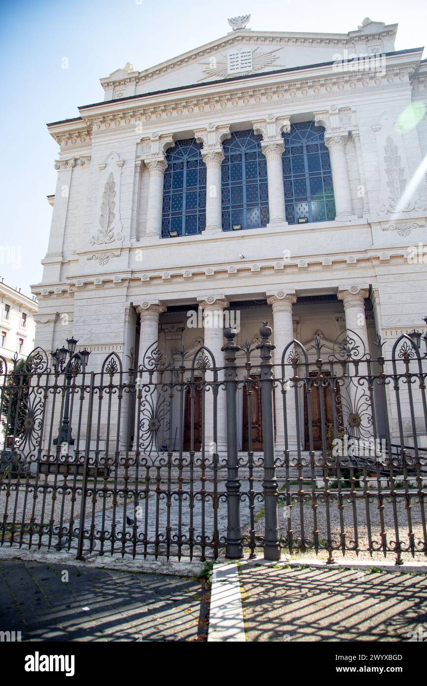 Außenansicht der großen Synagoge von Rom, Tempio Maggiore Stockfoto