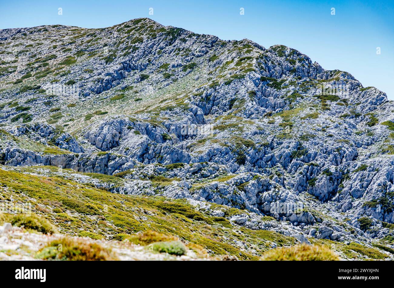 Kalksteinberge in der Sierra Mágina. Die Sierra Mágina ist ein Massiv in der Provinz Jaén, Teil der Cordillera Subbética. Jaén, Andalucía, Stockfoto