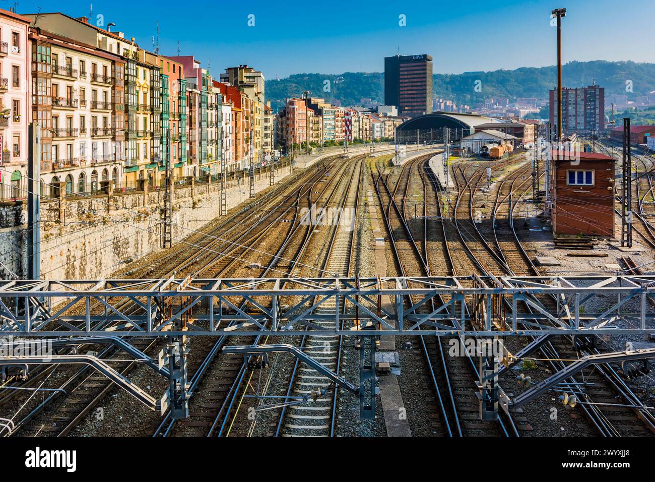 Bahngleise am Bahnhof Abando oder Indalecio Prieto. Bilbao, Biskaya, Baskenland, Spanien, Europa Stockfoto