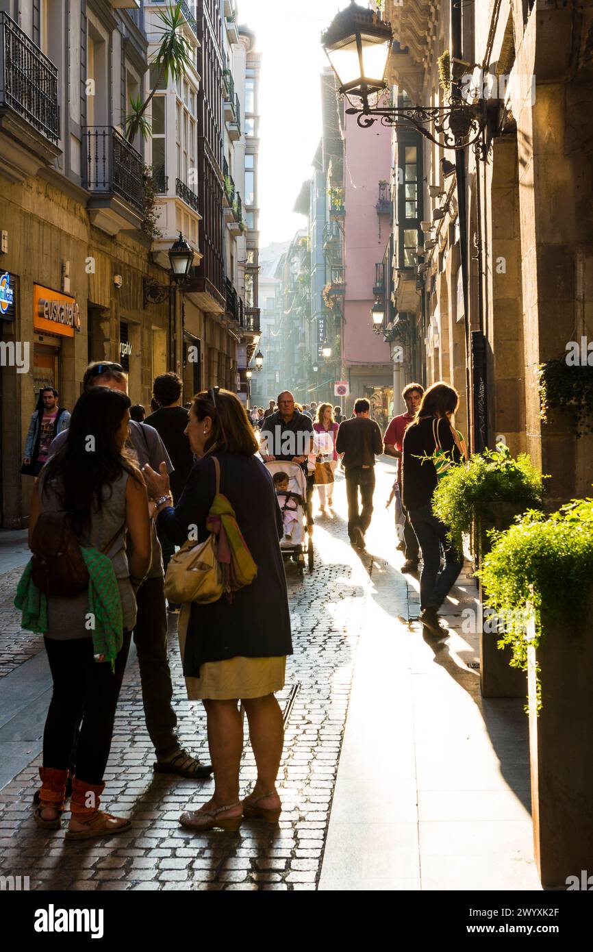 Las Siete Calles oder Casco Viejo auf Spanisch oder Zazpikaleak oder ALDE Zaharra auf Baskisch sind verschiedene Namen für das mittelalterliche Viertel Bilbao Stockfoto
