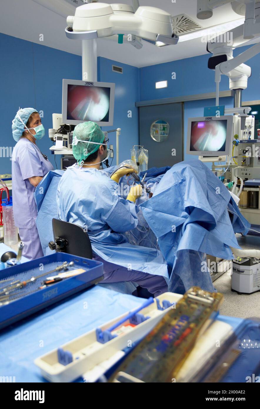 Prostatachirurgie, bipolare TURP (transurethrale Resektion der Prostata), Urologie. Krankenhaus Policlinica Gipuzkoa, San Sebastian, Donostia, Euskadi, Spanien. Stockfoto