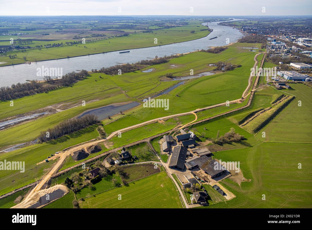 Luftaufnahme, Deich zwischen Dornick und Dornicksche Ward Landschaftsschutzgebiet LSG und Flughafen Emmerich-Palmersward, Vrasselt, Emmerich am Rhein, Stockfoto