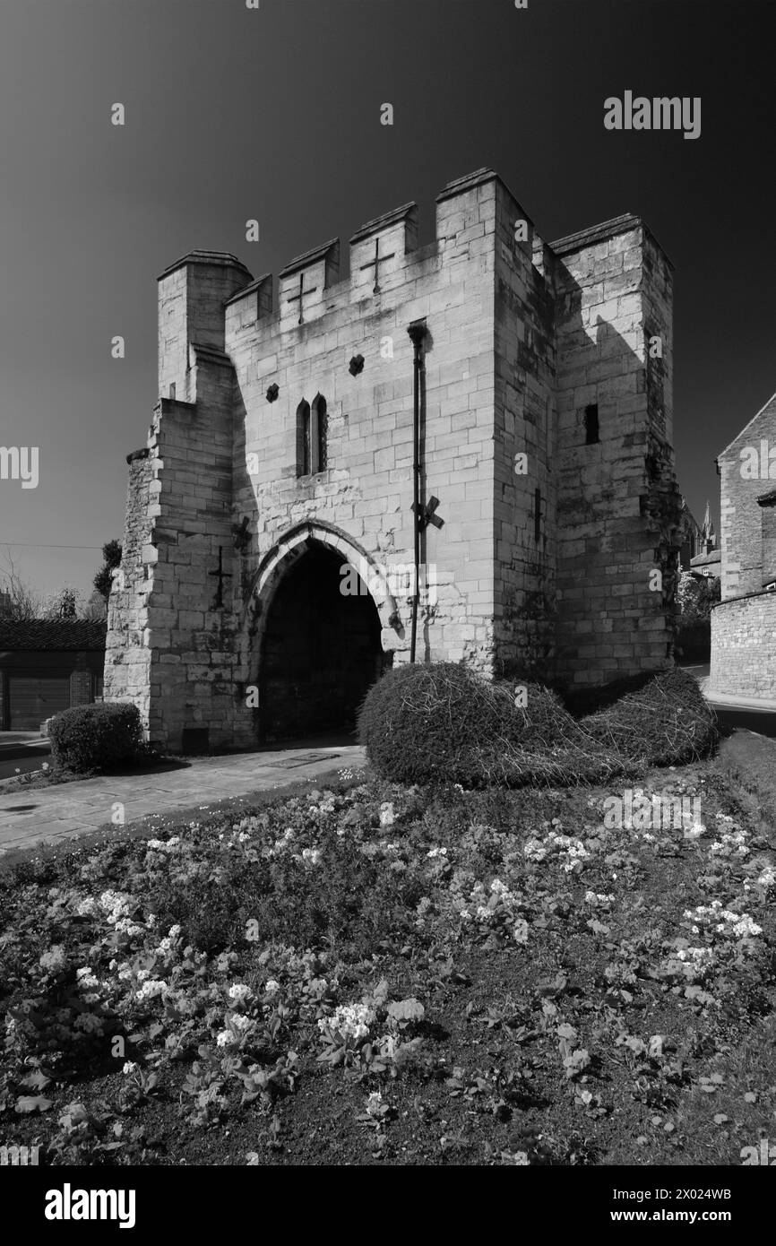 Blick auf den Pottergate Arch, Lincoln City, Lincolnshire, England, Großbritannien Stockfoto