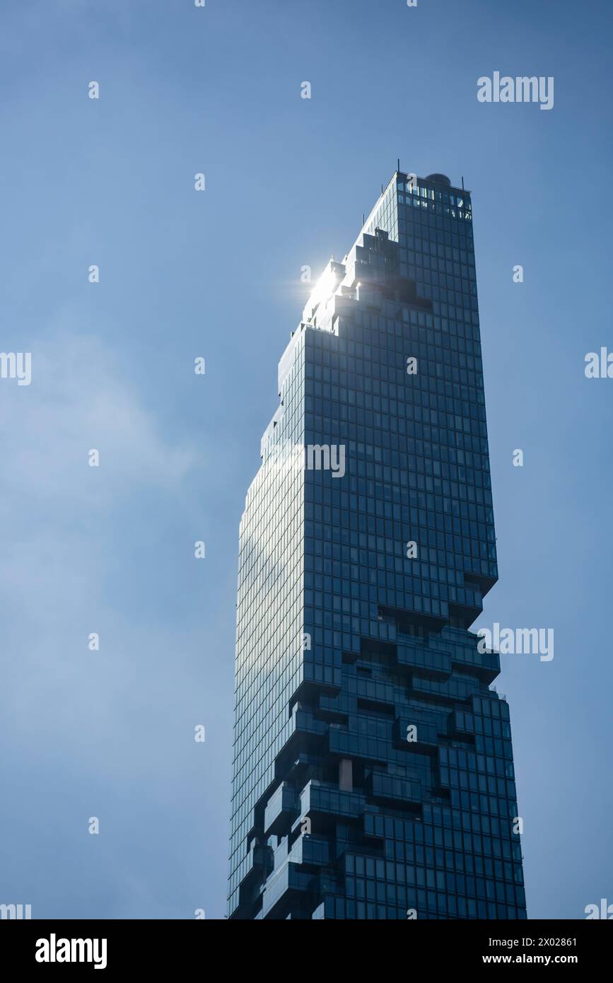 Das King Power Mahanakhon Tower Building in Sathorn in Bangkok in Thailand. Thailand, Bangkok, 2. Dezember 2023 Stockfoto