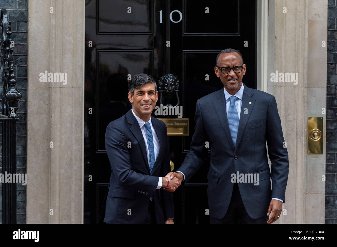 London, Großbritannien. 9. April 2024. Paul Kagame, Präsident von Ruanda, kommt in Downing Street zu Gesprächen mit dem Premierminister Rishi Sunak an. Quelle: Stephen Chung / Alamy Live News Stockfoto