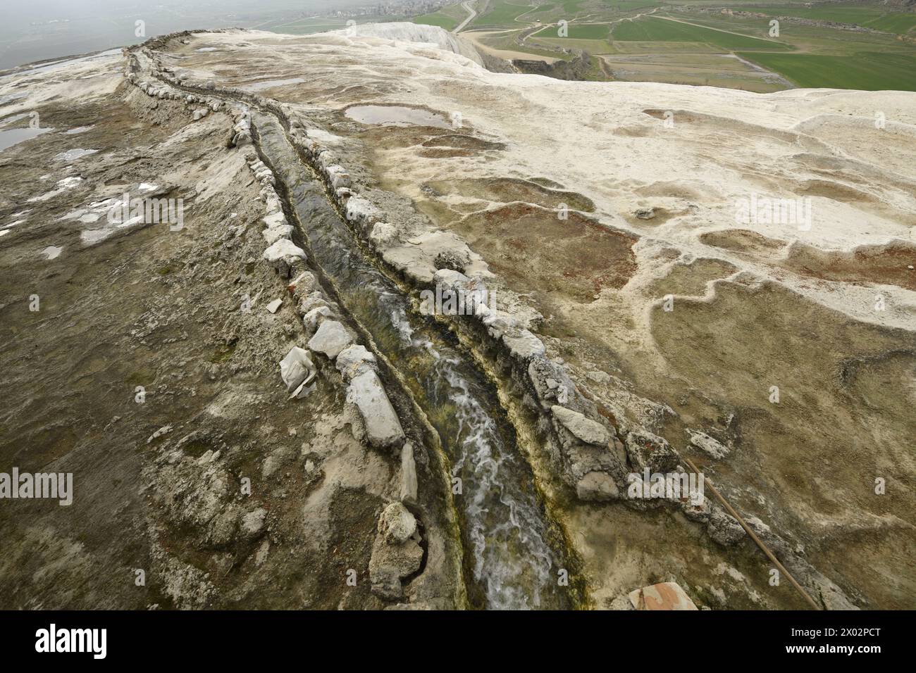 Travertinbecken und Terrassen des Baumwollschlosses von Pamukkale, UNESCO-Weltkulturerbe, Anatolien, Türkei, Kleinasien, Asien Stockfoto