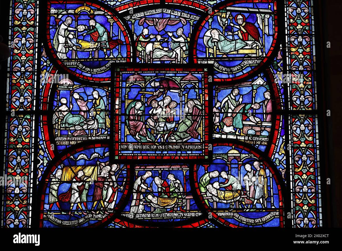 Buntglasdetail der Pest im Haus Jordan Fitz-Eisulf, Becket Wunderfenster, Trinity Chapel Ambulatory, Canterbury Cathedral Stockfoto