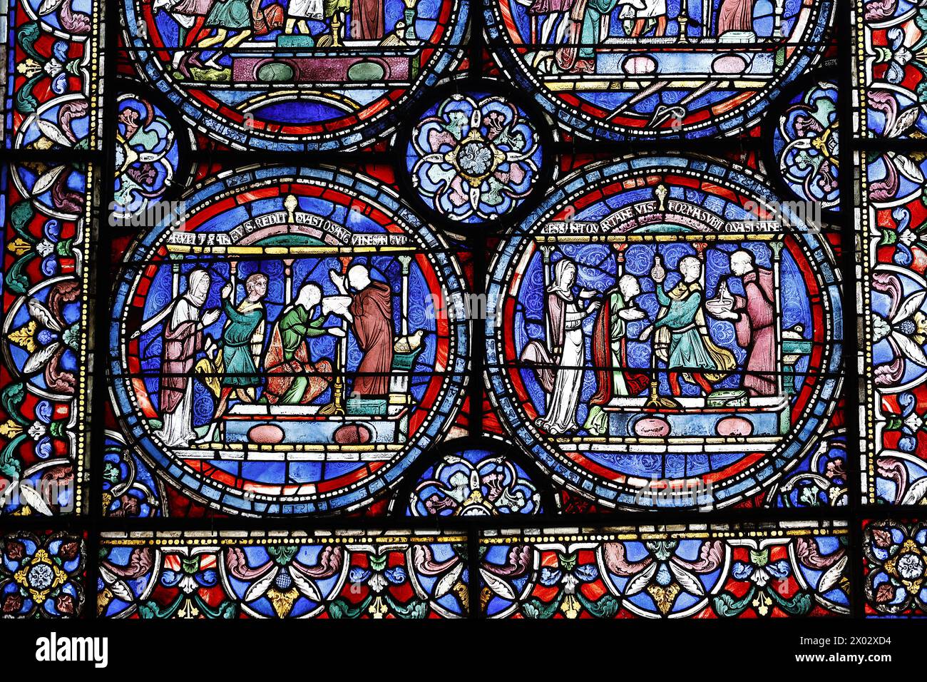 Buntglas der Heilung von Ethelreda durch das Blut des Heiligen Thomas, Kathedrale von Canterbury, UNESCO-Weltkulturerbe, Canterbury, Kent, England Stockfoto