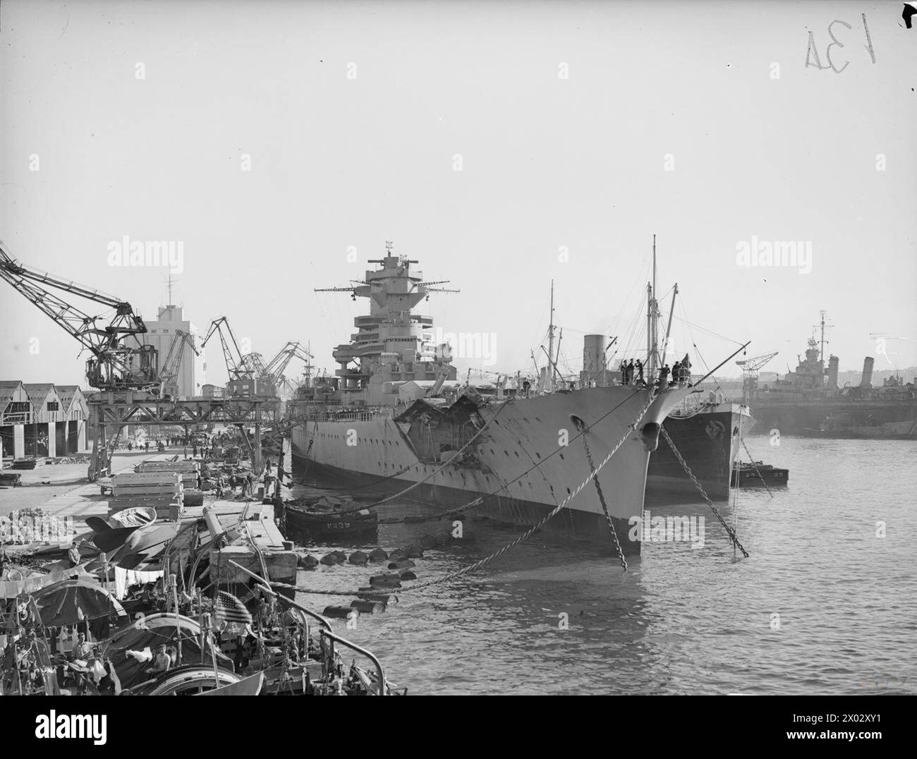 Im Januar 1943 wurde das französische Schlachtschiff Jean Bart in Casablanca unter der Freien französischen Marine stationiert. Stockfoto