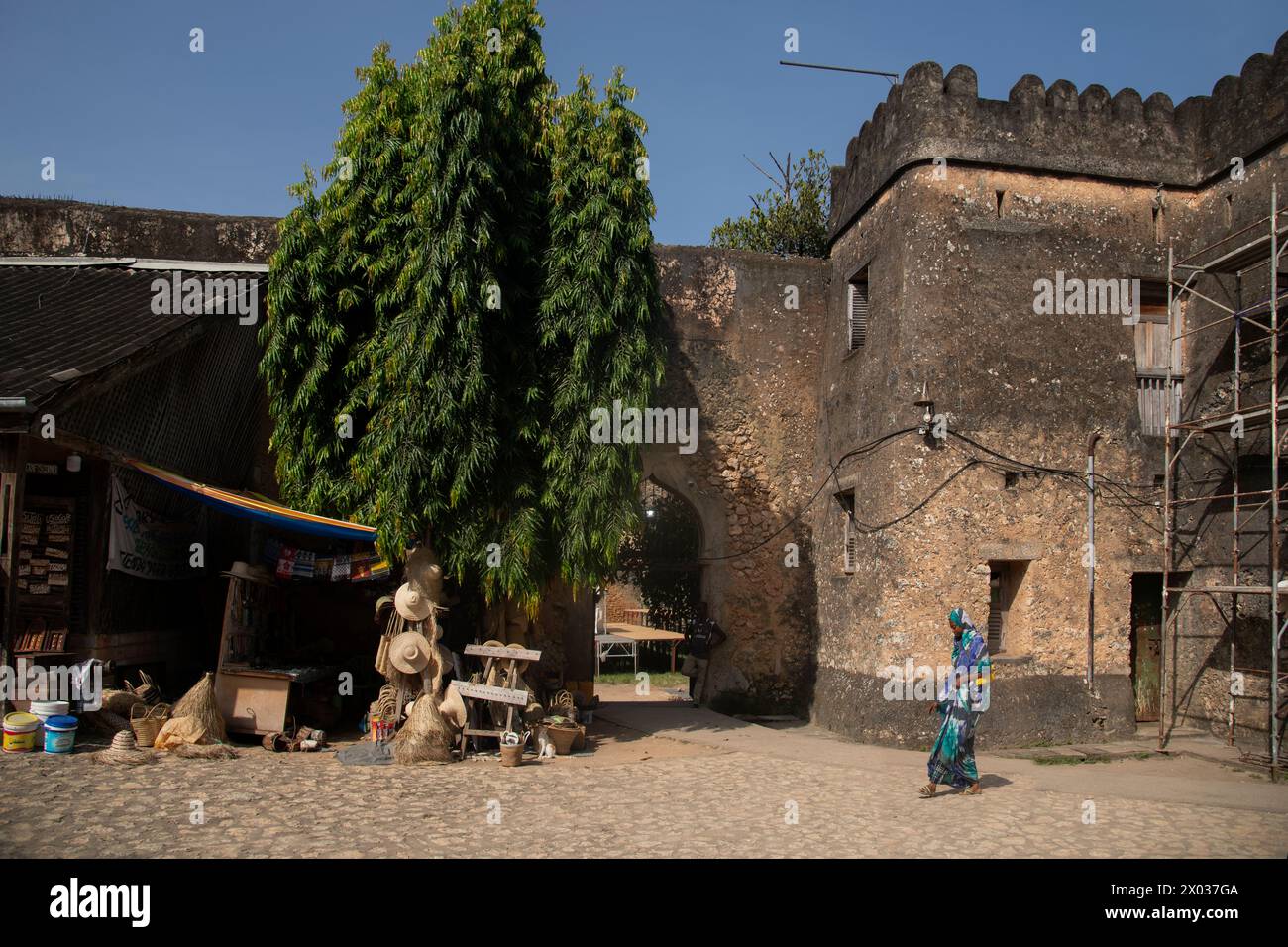 The Old Fort (1699, Swahili: Boma la Kale la Sansibar), auch bekannt als das arabische Fort, Stone Town, Sansibar, Tansania Stockfoto