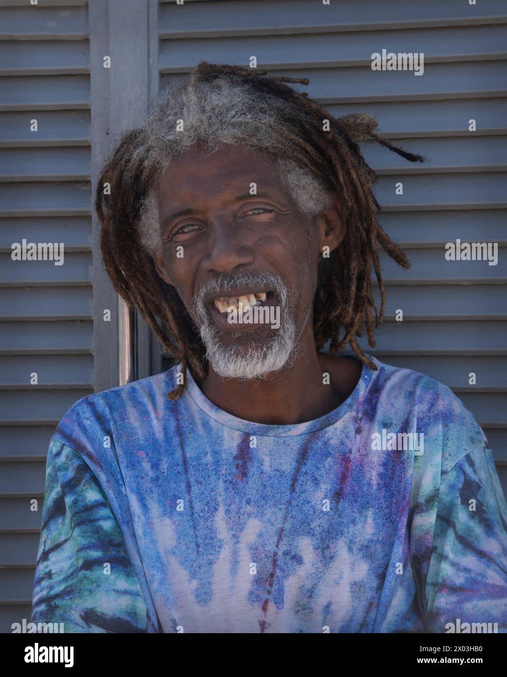 Einheimischer Mann mit Dreadlocks, Mindelo, Săo Vicente, Kap Verde (Republik Cabo Verde) Stockfoto