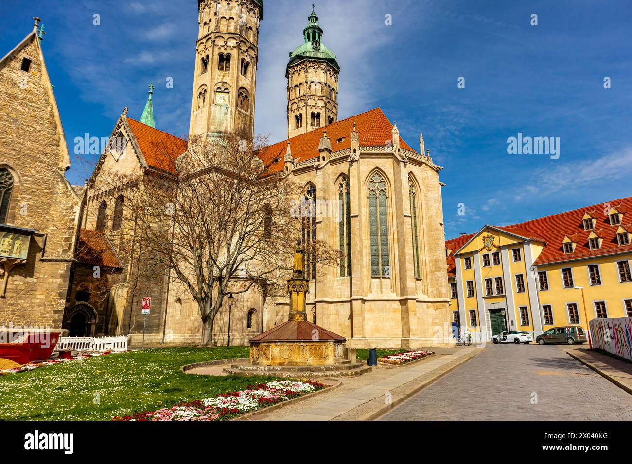 Eine frühlingshafte Radtour Anfang April bei herrlichem Sonnenschein entlang der Saale- und ILM-Talradwege von Naumburg/Saale bis kurz vor Gotha - Do Stockfoto