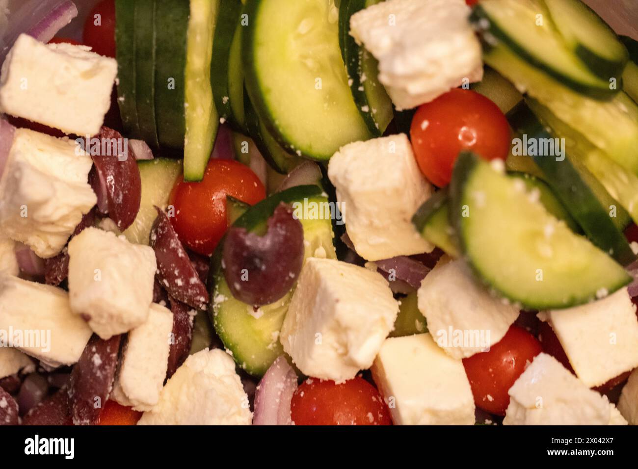 Griechischer Salat mit Feta-Käse Stockfoto