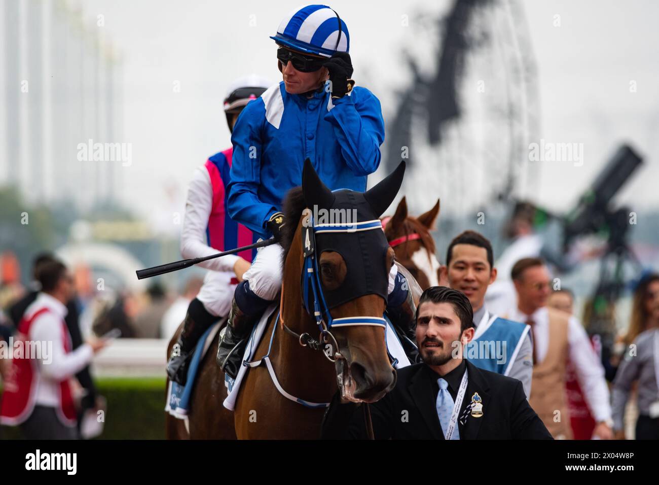 Danyah und Jim Crowley starten den G1 Al Quoz Sprint 2024, Meydan Racecourse, 24.03.30. Credit JTW equine Images / Alamy. Stockfoto