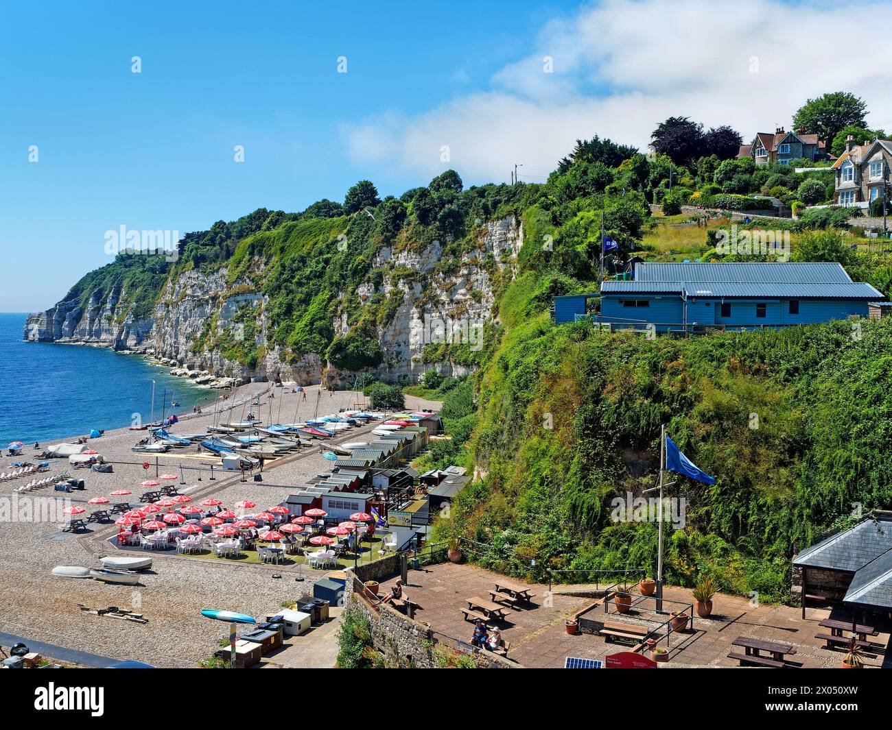 UK, Devon, Blick auf Beer Beach in Richtung Beer Head. Stockfoto