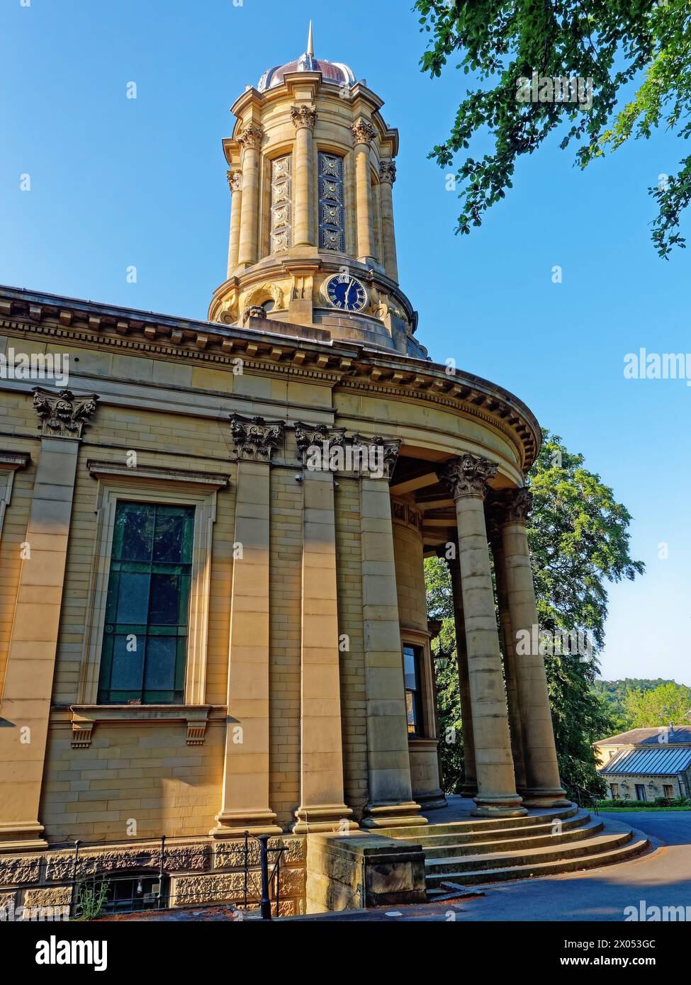 Vereinigtes Königreich, West Yorkshire, Stadt Bradford, Shipley, Saltaire United Reformed Church. Stockfoto