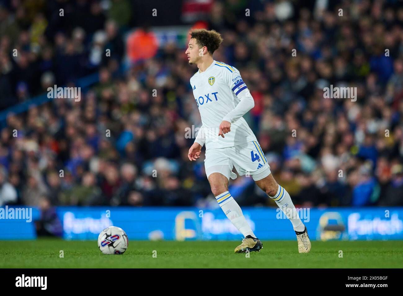 LEEDS, ENGLAND - 9. APRIL: Ethan Ampadu defensives Mittelfeld von Leeds United im Rahmen des Sky Bet Championship Matches zwischen Leeds United und Sunderland im Elland Road Stadium am 9. April 2024 in Leeds, England. (Foto Von Francisco Macia/Foto-Player-Bilder) Stockfoto