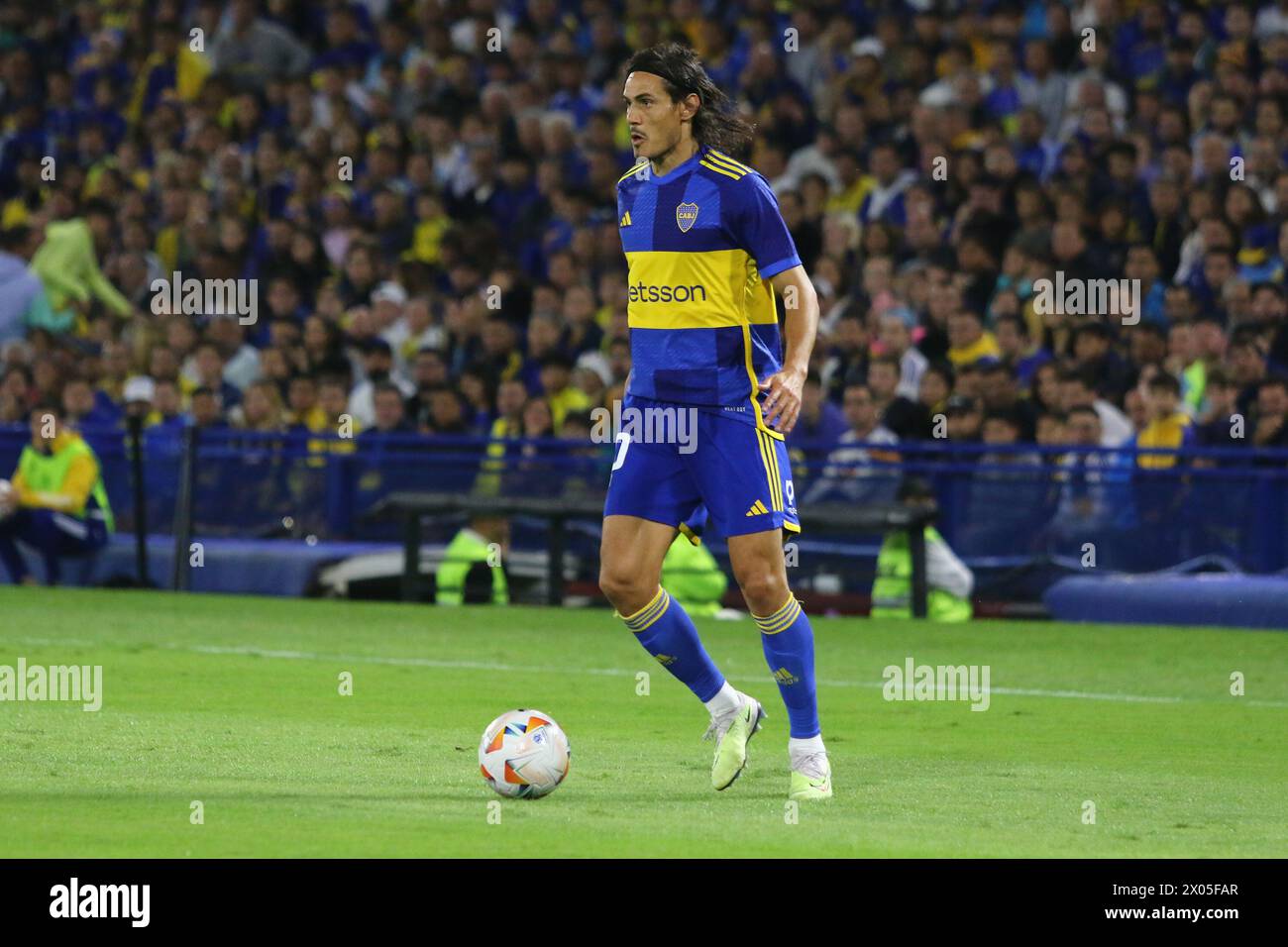 Buenos Aires, 09.04.2024: Edinson Cavani von Boca Juniors während des Spiels zur 2. Runde des CONMEBOL Sudamericana Cup für Gruppe D im La Bombonera Stadium ( Credit: Néstor J. Beremblum/Alamy Live News) Stockfoto