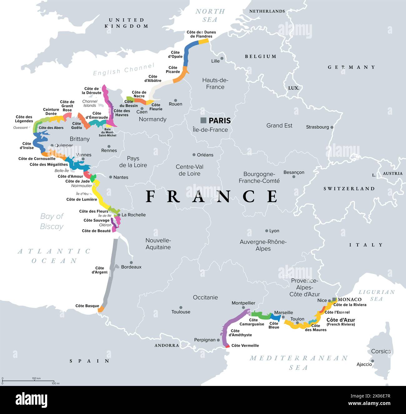 Küsten und Strände Frankreichs, politische Karte. Häufig verwendete und populäre Namen der wichtigsten Gebiete im Tourismus, dargestellt in verschiedenen Farben. Stockfoto