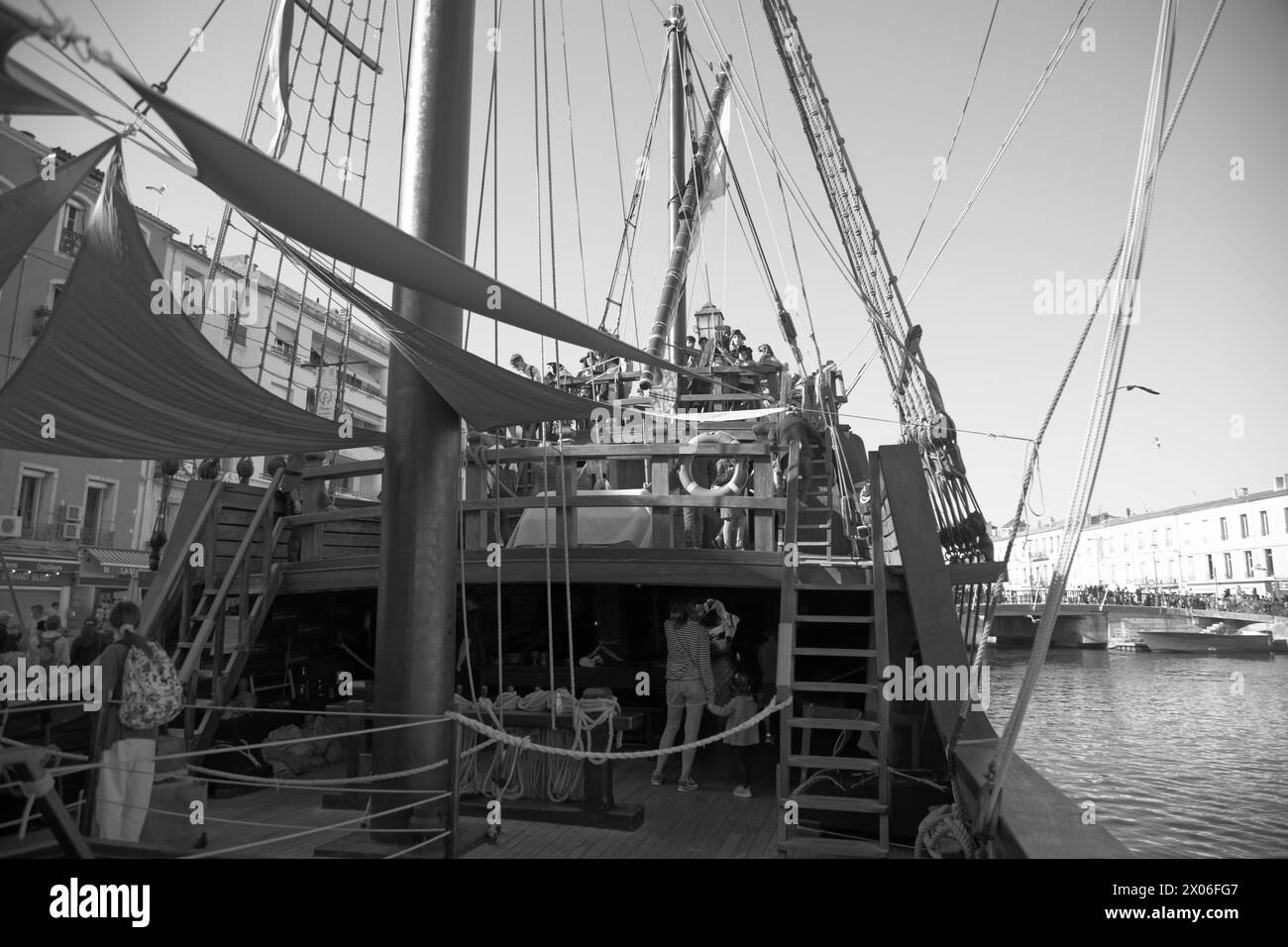 Sete, Frankreich. 16. April 2022. Die NAO Trinidad, eine Nachbildung des Schiffes von Magellan, nimmt an der Escale à Sete Teil, dem ersten maritimen Treffen in Sete, Frankreich Stockfoto