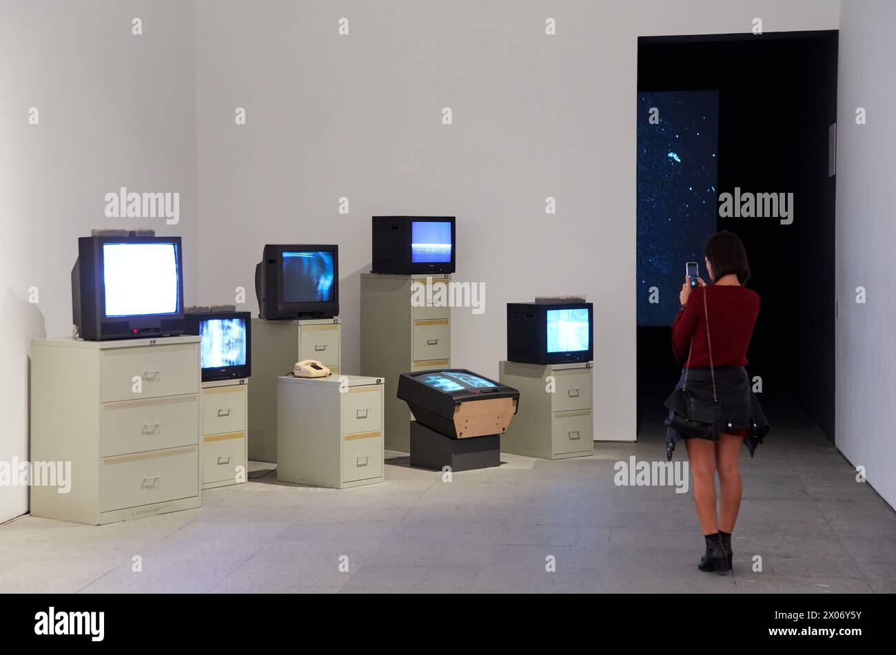 6 TV Dé-Coll/Alter, 1963, Wolf Vostell, Museo Nacional Centro de Arte Reina Sofia, Madrid, Spanien, Europa Stockfoto