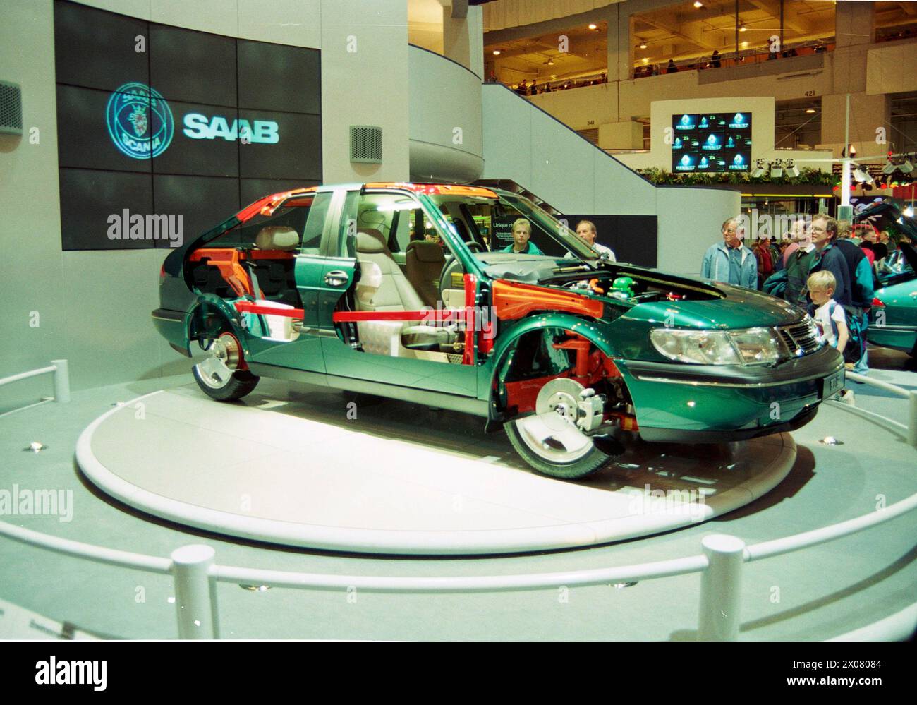 Saab Stand auf der London Motor Show 1993 Stockfoto