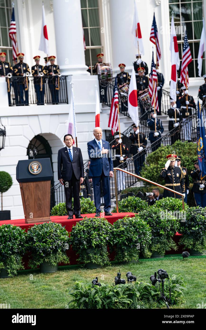Am 10. April begrüßen Präsident Joe Biden und First Lady Jill Biden Premierminister Kishida Fumio und Frau Kishida Yuko aus Japan zu einem Beamten Stockfoto