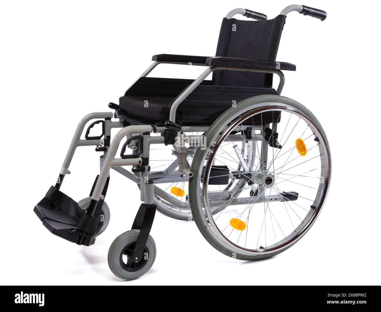 Rollstuhl isoliert auf weißem Hintergrund Stockfoto