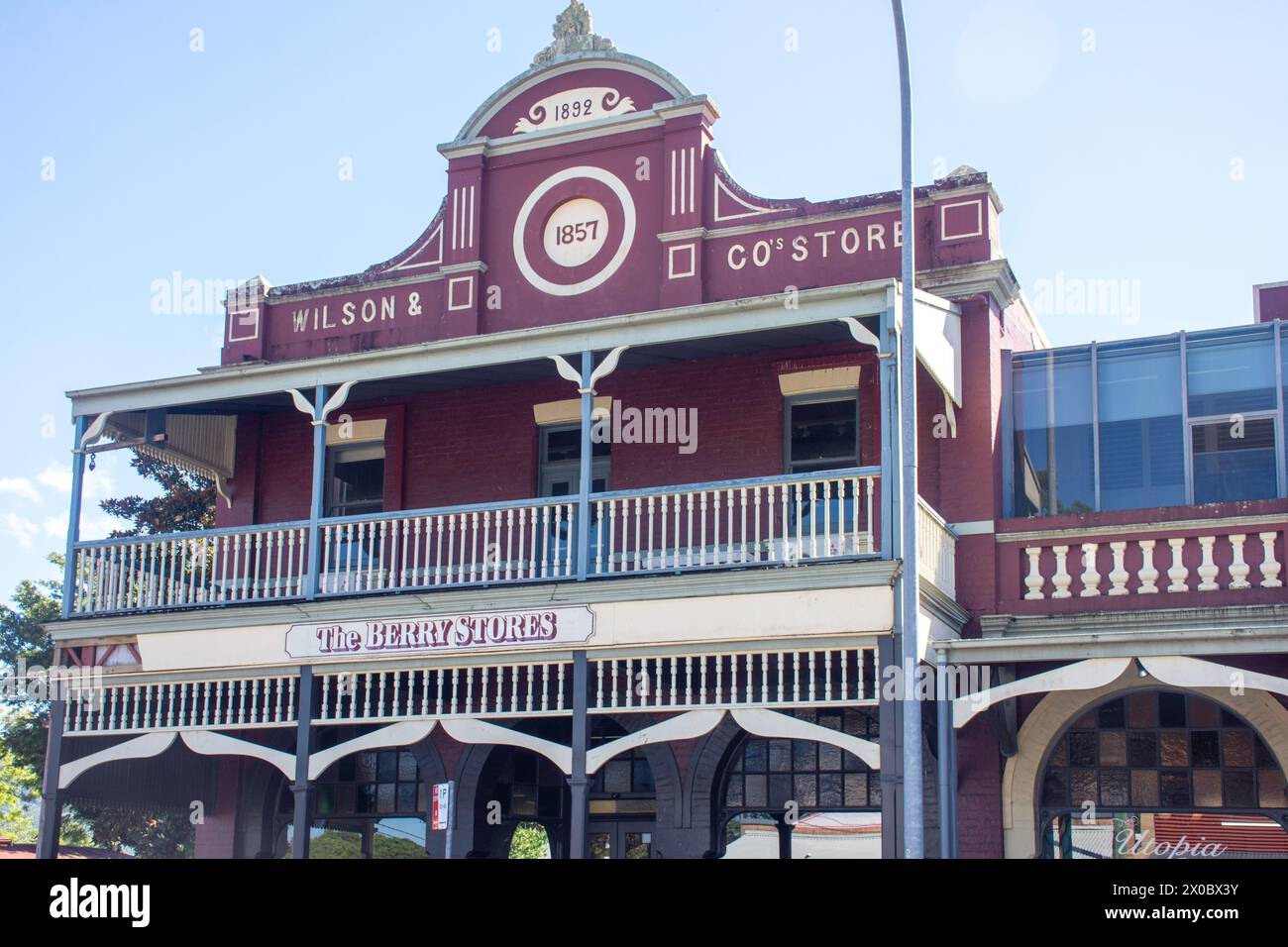 Historische Fassade des Kaufhauses, Queen Street, Berry, New South Wales, Australien Stockfoto