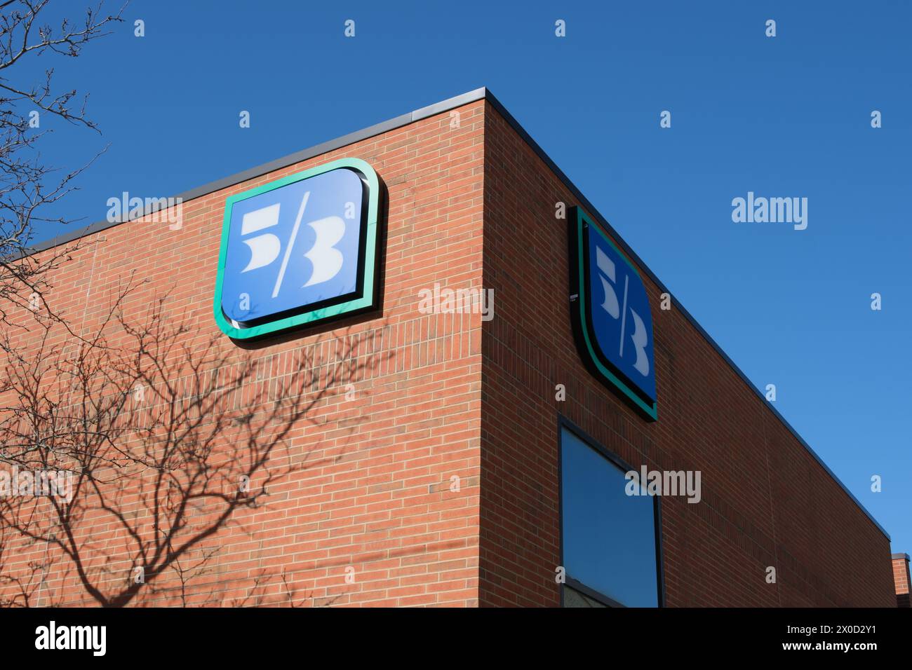 Fünftes Gebäude der Third Bank, mit Schild, in Lima Ohio USA Stockfoto Fünftes Gebäude der Third Bank, mit Schild, in Lima Ohio USA Stockfoto