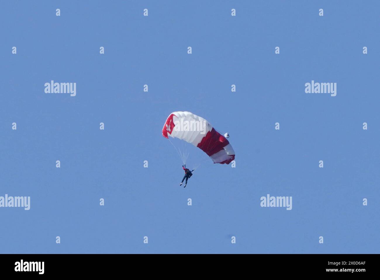 Anton Geisser 11.04.2024 Schweizer Armee Fallschirmspringer *** Anton Geisser 11 04 2024 Schweizer Armee Fallschirmspringer Stockfoto