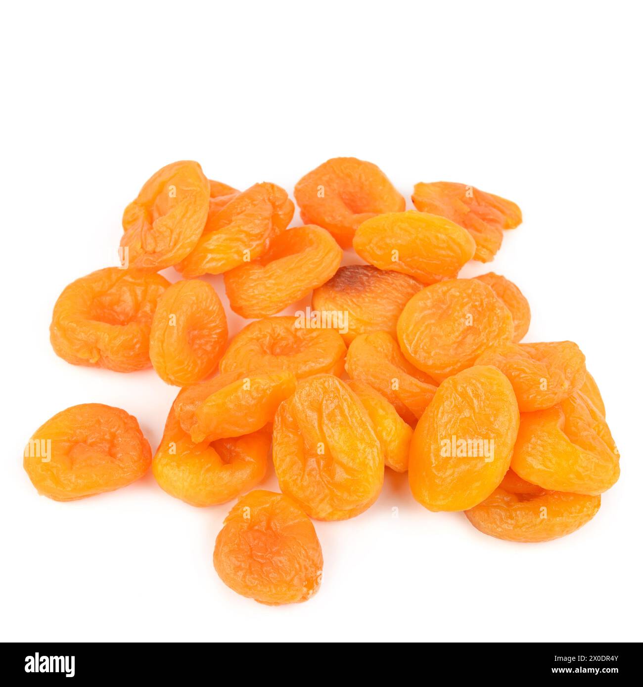 Getrocknete Aprikosen auf weißem Hintergrund. Stockfoto