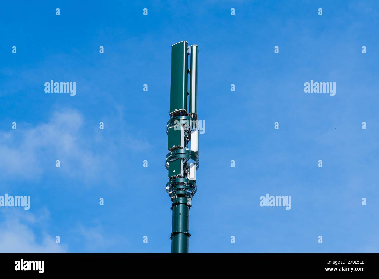5G-Mobiltelefon oder Mobile Phone Tower Stockfoto