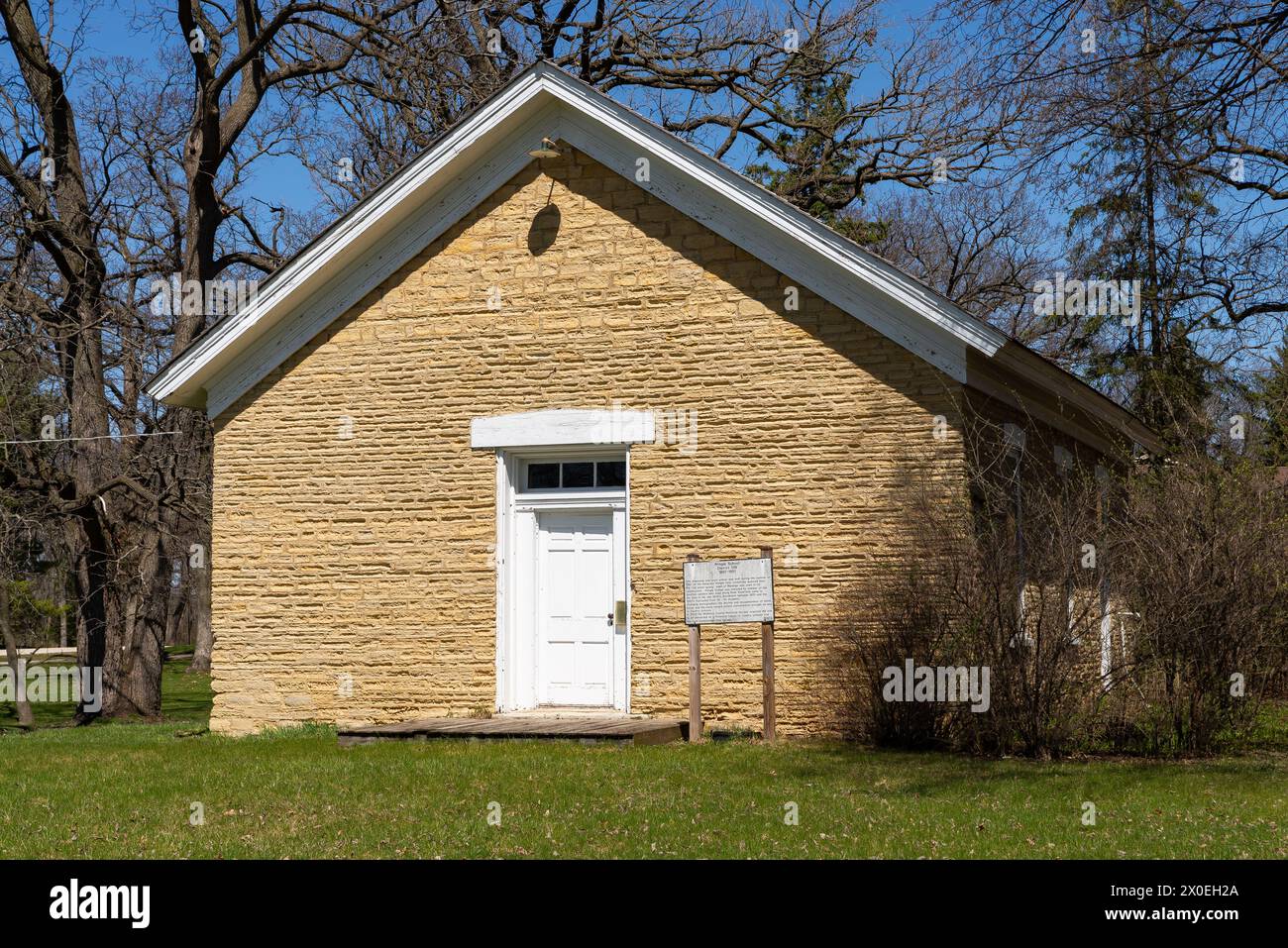Marengo, Illinois - USA - 8. April 2024: Das Pringle Schoolhouse, erbaut 1867 in Marengo, Illinois, USA. Stockfoto