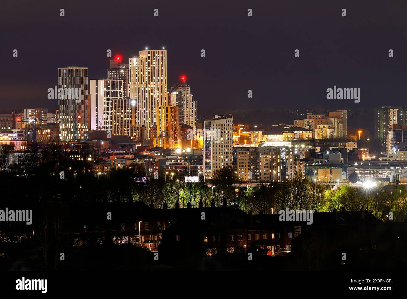 Ein Blick auf die hohen Gebäude im Arena Quarter in Leeds City Centre, West Yorkshire, UK Stockfoto