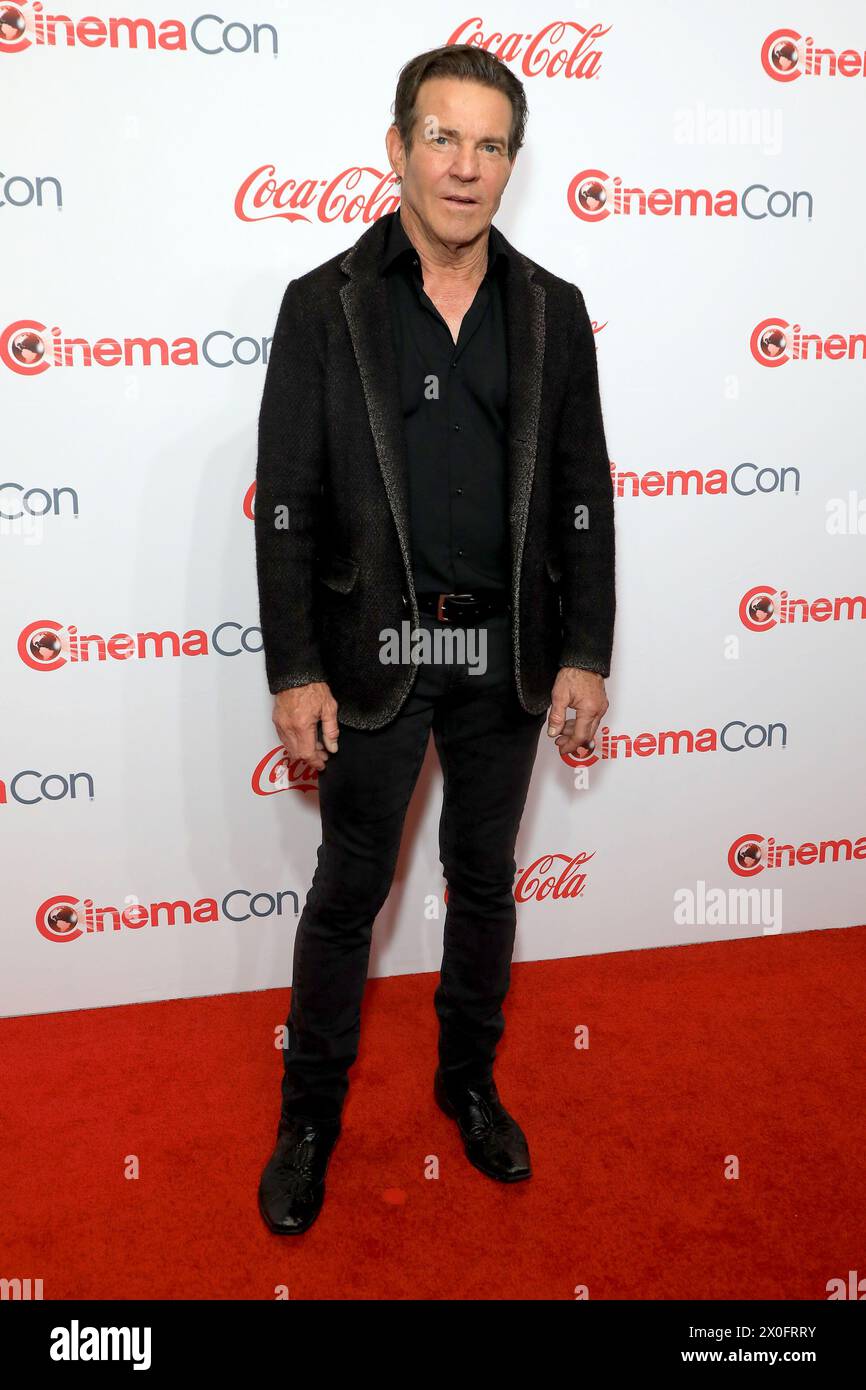 April 11, 2024, Las Vegas, CA, USA: LOS ANGELES - 11. APR: Dennis Quaid bei den CinemaCon Awards 2024 im Caesar's Palace am 11. April 2024 in Las Vegas, CA (Credit Image: © Kay Blake/ZUMA Press Wire) NUR ZUR REDAKTIONELLEN VERWENDUNG! Nicht für kommerzielle ZWECKE! Stockfoto