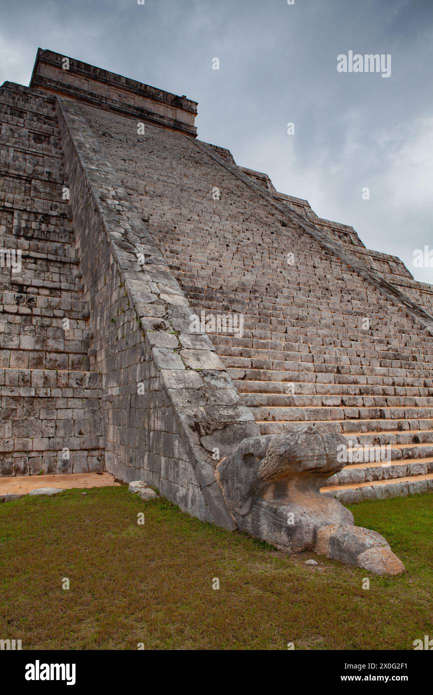 Majestätische Maya-Ruinen in Chichen Itza, Mexiko. Stockfoto