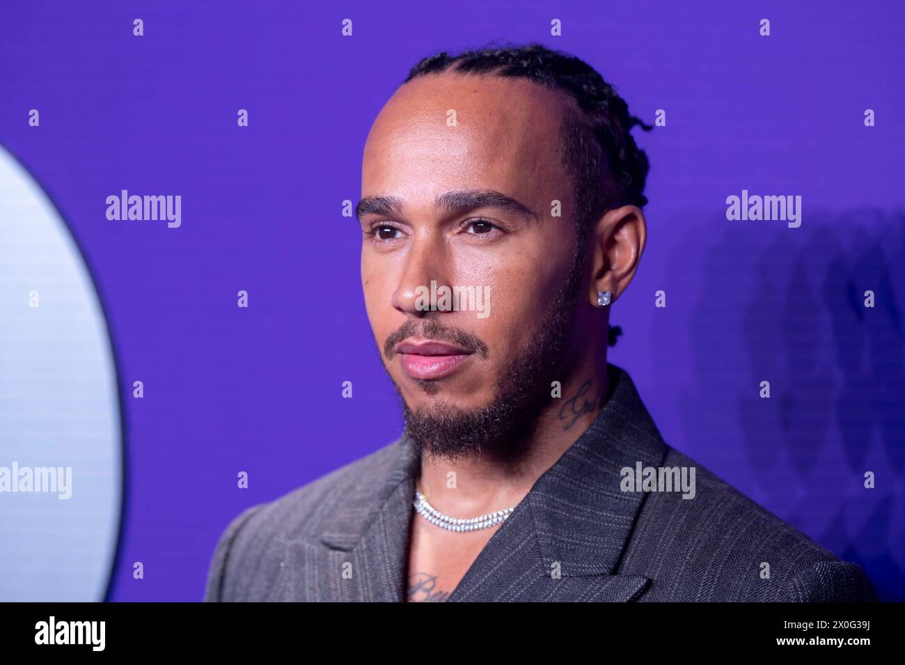 NEW YORK, NEW YORK – 11. APRIL: Lewis Hamilton nimmt am 11. April 2024 an den GQ Creativity Awards 2024 der WSA Teil. (Foto: Ron Adar / SOPA Images/SIPA USA) Stockfoto