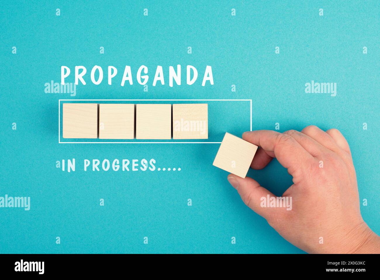 Propaganda im Gange, Fakten und Fake News, Konzept der Verschwörungstheorie, Medien und Manipulation, Gedankenkontrolle Stockfoto