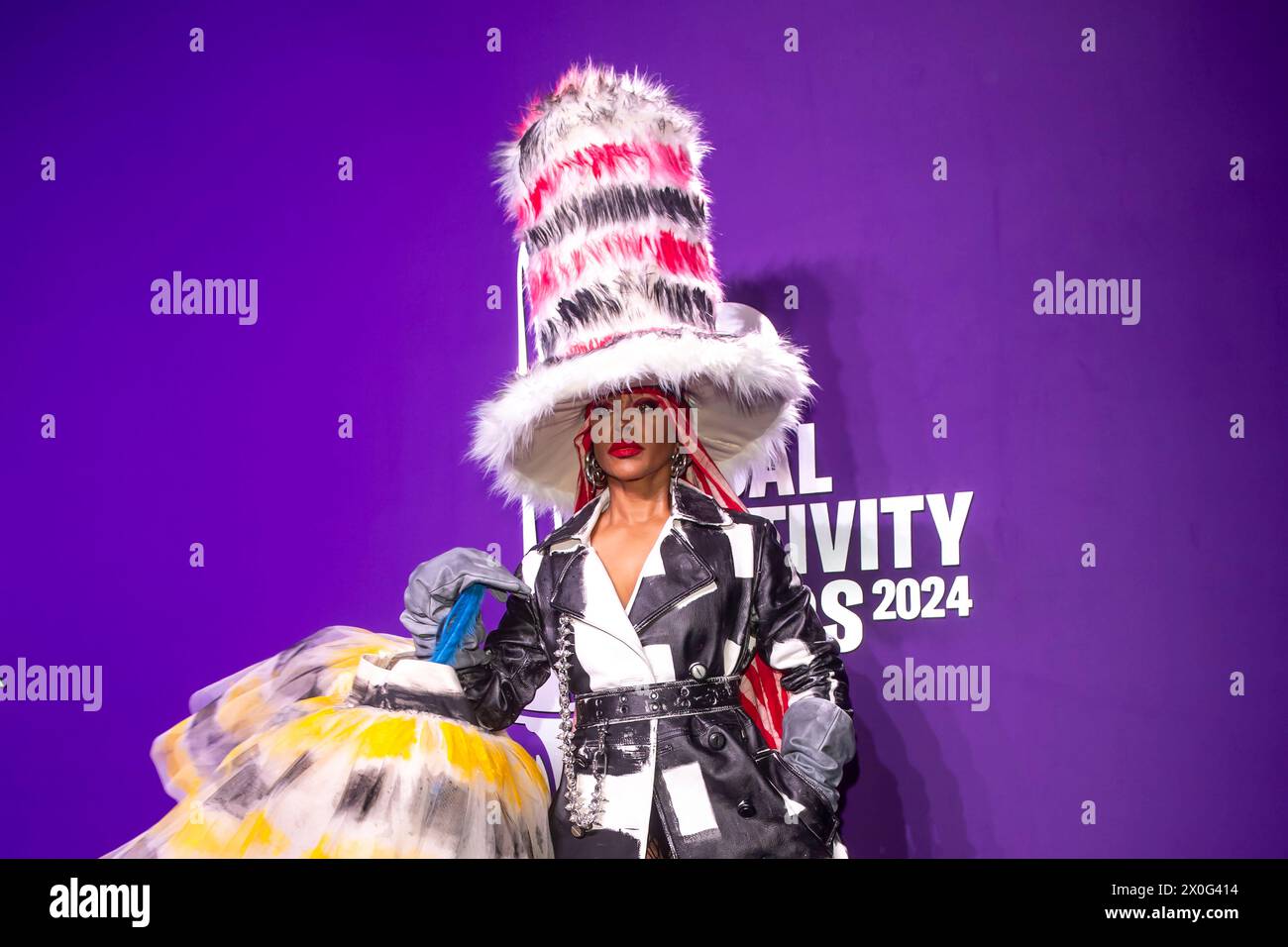 NEW YORK, NEW YORK – 11. APRIL: Erykah Badu nimmt am 11. April 2024 an den GQ Creativity Awards 2024 in New York City Teil. (Foto: Ron Adar / SOPA Images/SIPA USA) Stockfoto