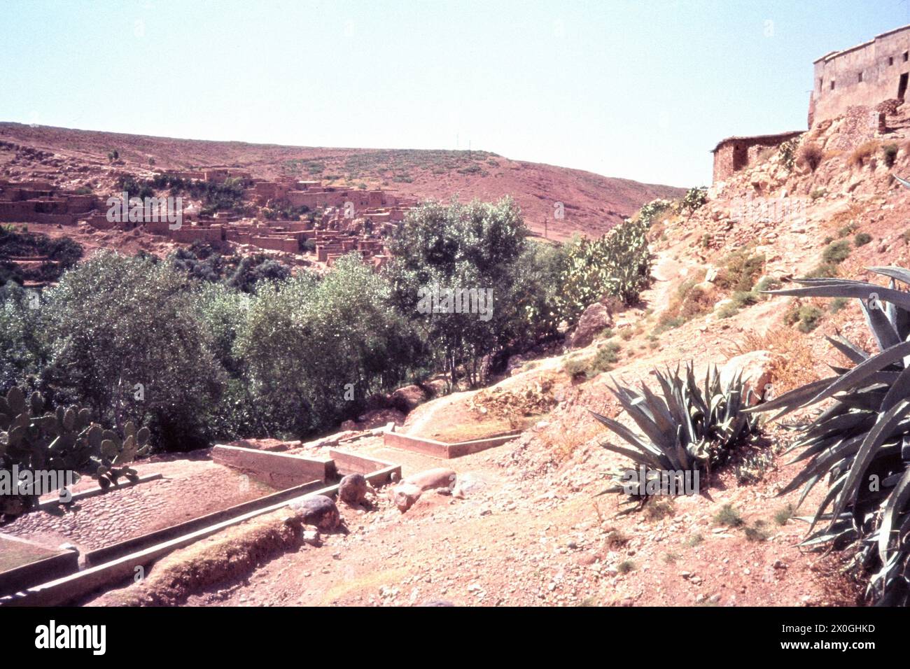 Die Kasbah des Berberdorfs Tahanaout im hohen Atlas. [Automatisierte Übersetzung] Stockfoto