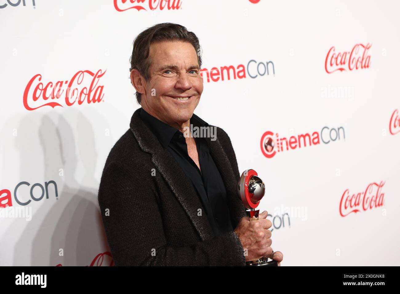 Las Vegas, Usa. April 2024. Dennis Quaid, Empfänger des Cinema Icon Award, kommt am Donnerstag, den 11. April 2024, für die CinemaCon 2024 Big Screen Achievement Awards im Caesars Palace, Las Vegas, Nevada. Foto: James Atoa/UPI Credit: UPI/Alamy Live News Stockfoto