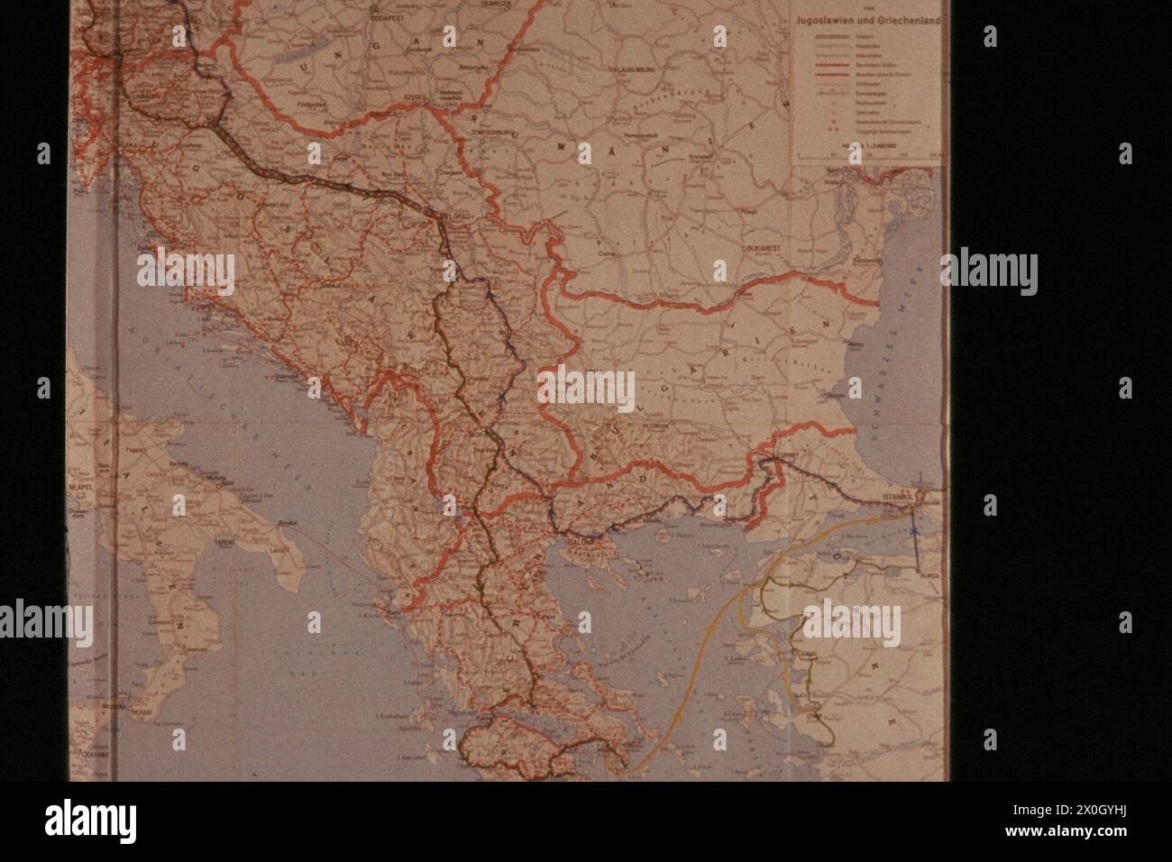 Eine Karte mit Reiserouten von Österreich über Jugoslawien und Griechenland in die Türkei. [Automatisierte Übersetzung] Stockfoto