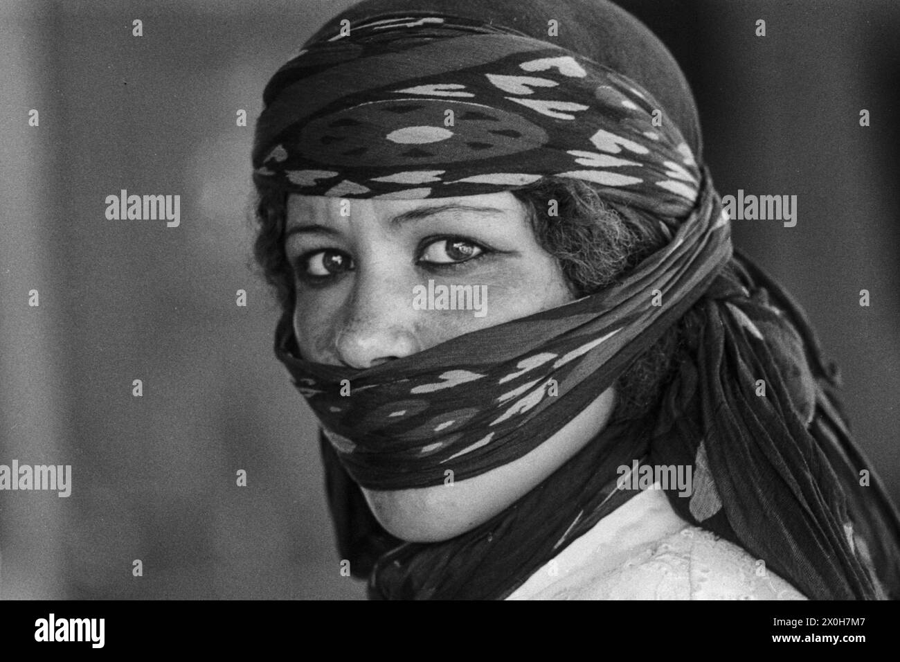 Der stolze Blick auf eine Beduinerin. [Automatisierte Übersetzung] Stockfoto