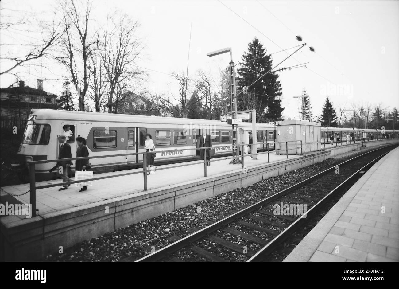 Münchner S-Bahn-Station Solln. [Automatisierte Übersetzung] Stockfoto
